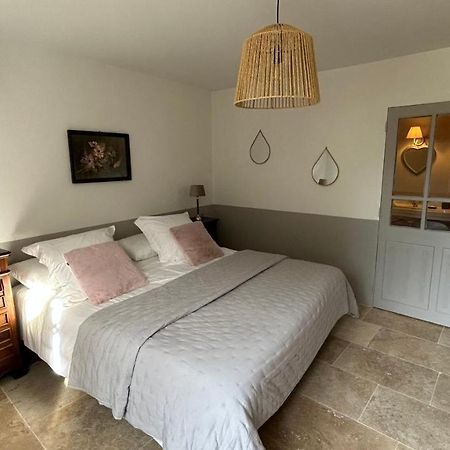 Le Petit Eden Bed & Breakfast Saint-Quentin-la-Poterie Exterior photo