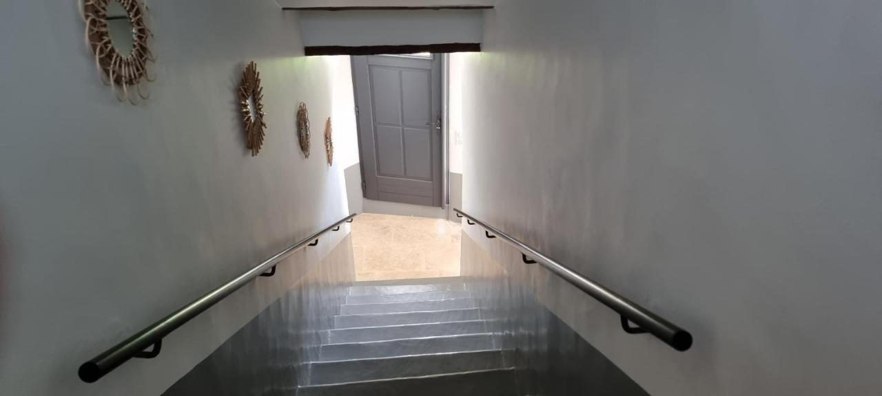 Le Petit Eden Bed & Breakfast Saint-Quentin-la-Poterie Exterior photo